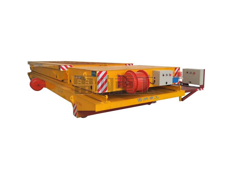軌道擺渡車(chē)、軌道牽引車(chē)和噴漆房軌道車(chē)組合